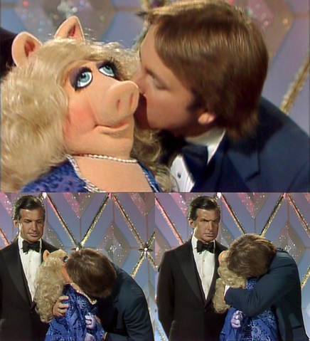 File:TheFantasticMissPiggyShow-JR-Kissfest01.png