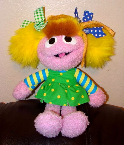 File:Fisher-price 1999 grizzy plush.jpg