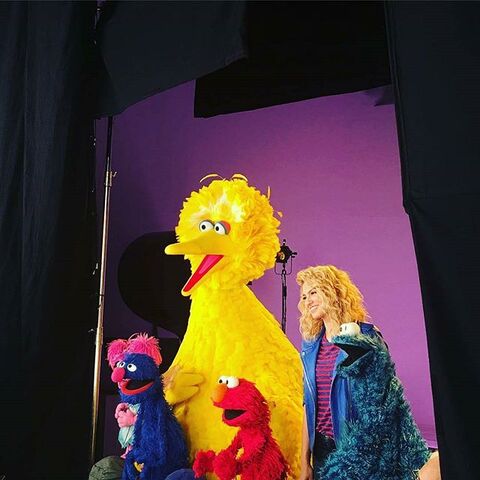 File:ToriKelly-Sesame.jpg