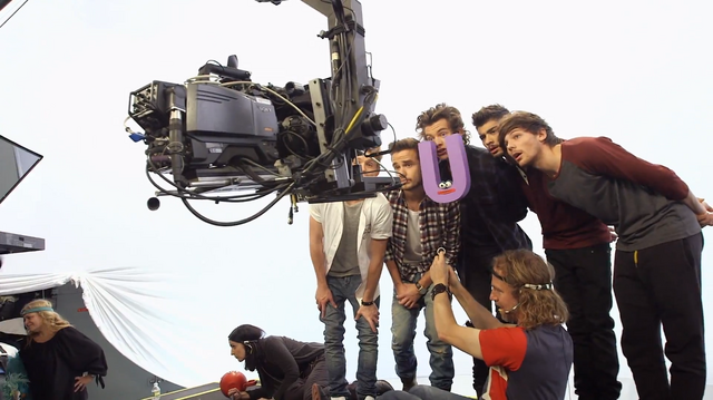 File:1D-BTS.png