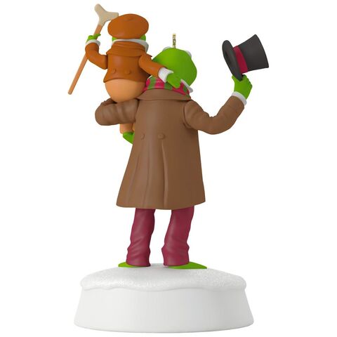 File:2017HallmarkOrnament-MCC-BobCratchit&TinyTim-backside.jpg
