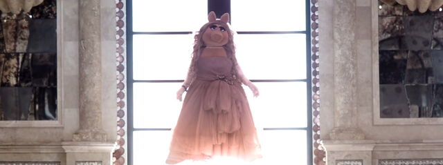 File:Moi video 08.jpg