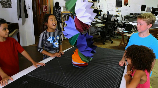 File:Paper-Sculpture.png