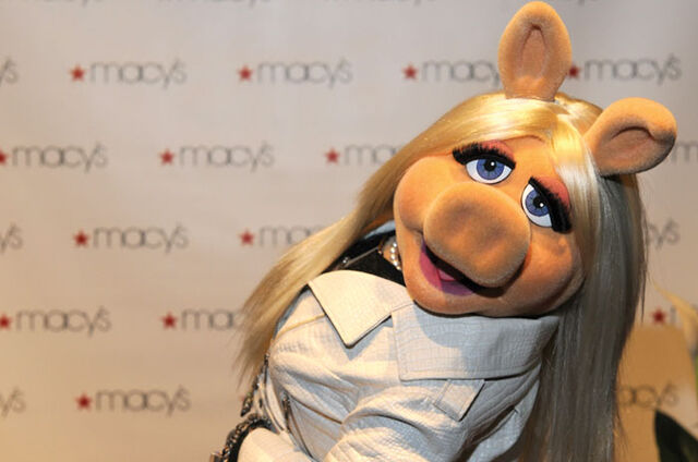 File:Glamorama3.jpg
