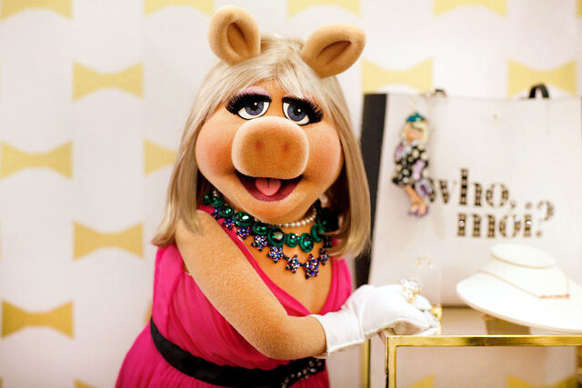 File:PiggySpade-10.jpg