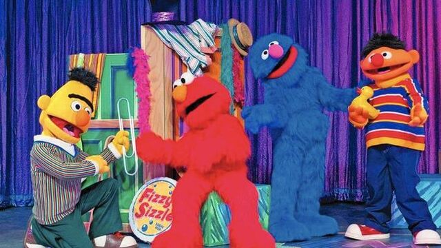 File:Make a friend clothes.jpg
