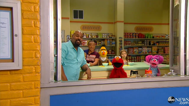 File:GMA--091214--Sesame03.jpg