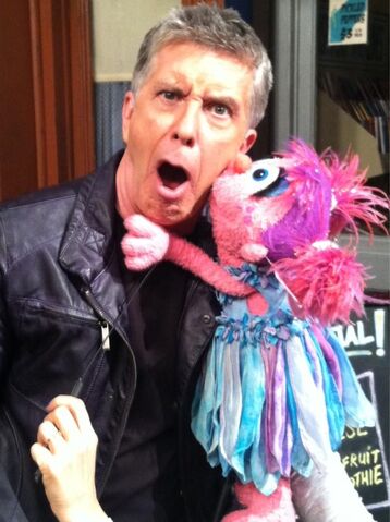 File:Kiss-TomBergeron-AbbyCadabby-(2012-11-15).jpg