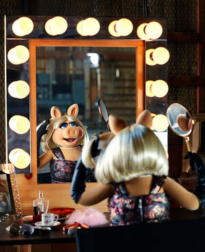 Miss-Piggy-Kermit-the-Frog-by-Dominick-Guillemot fy5