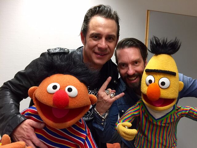 File:RTL-Spendenmarathon-Ernie&Bert-and-TheBossHoss-(2015-11-20).jpg