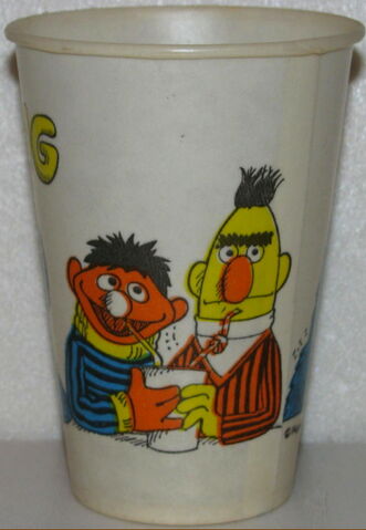File:Sharing cuppets 3.jpg