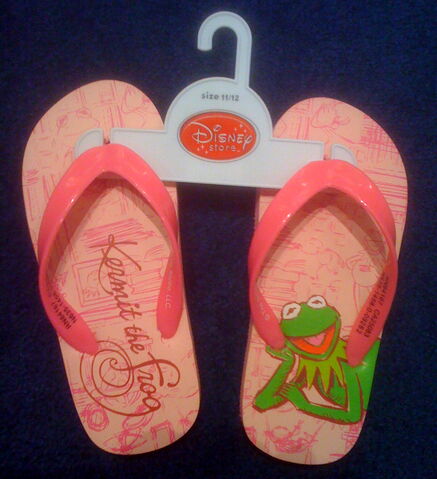 File:Kermitflipflops.jpg