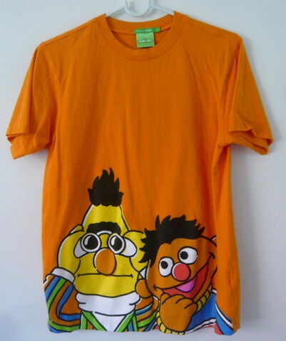 File:B 2009 t-shirt eb.jpg