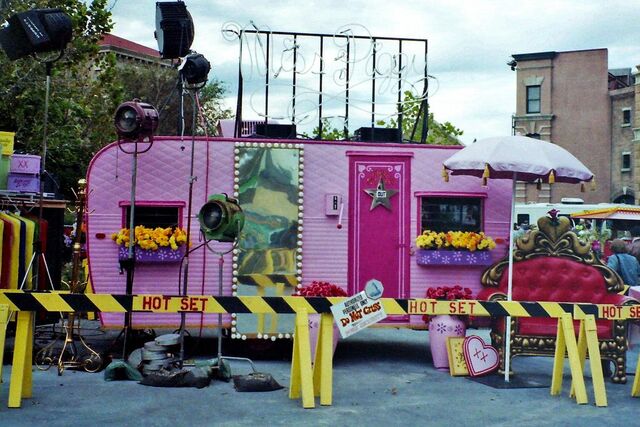 File:Piggy's trailer.jpg