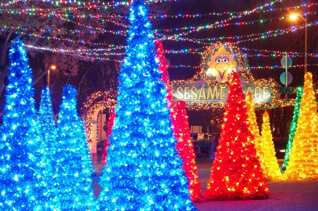 File:VeryFurryChristmas2.jpg