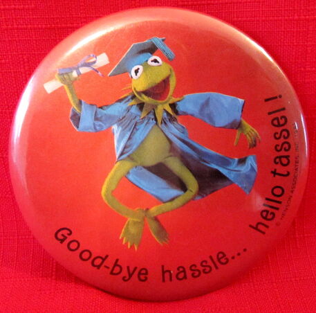 File:Grad button.jpg