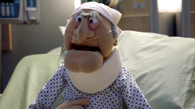 File:TheMuppets-S01E04-Statler'sEyes.png
