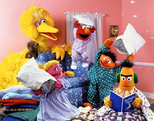 File:Ernie bert pillow fight.jpg