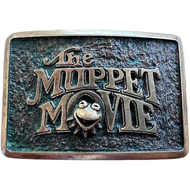 File:Muppet movie belt buckle.jpg