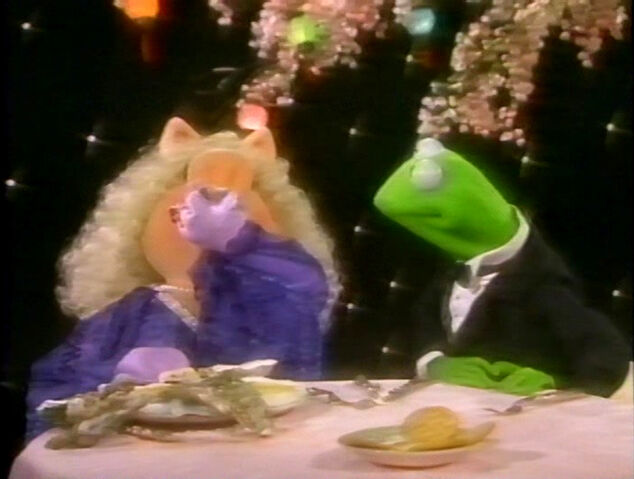File:Playhouse-KermPiggy10.jpg
