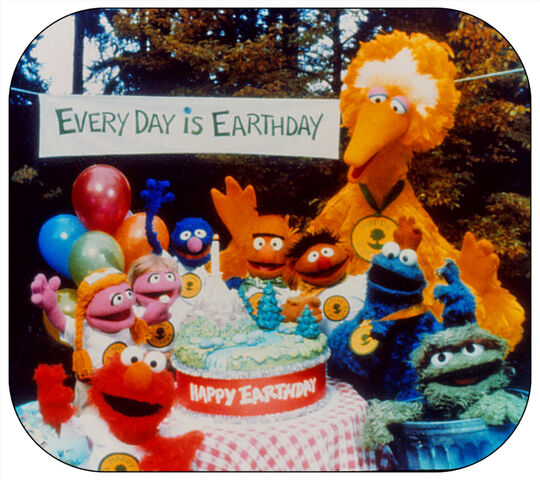 File:VMearthday-c7.jpg