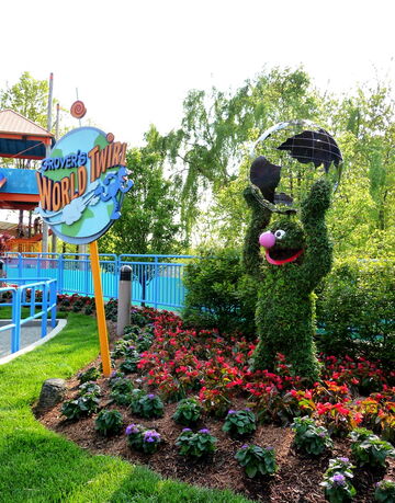 File:SesamePlaceTopiaries (16).jpg