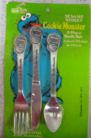 File:Demand marketing 1977 cookie monster utensils.jpg