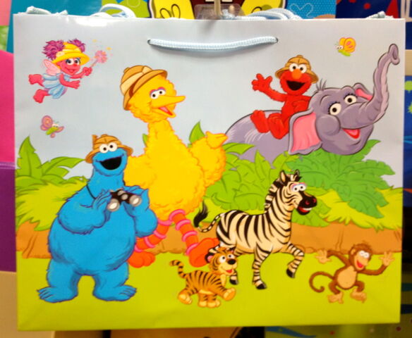 File:American greetings 2010 gift bag jungle.jpg