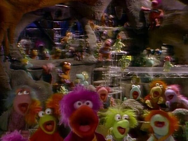 File:FraggleThemeCrowd.jpg