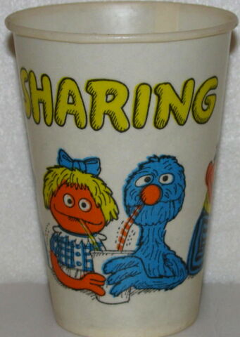 File:Sharing cuppets 2.jpg