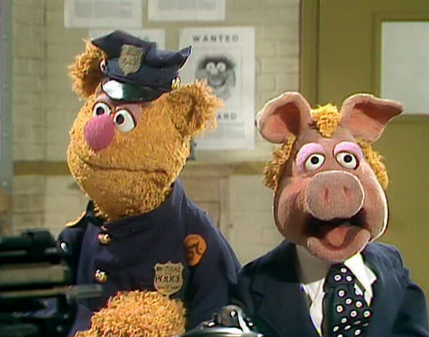 File:Fozzie impersonator TMS318.jpg