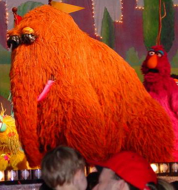 snuffleupagus walk around muppet wiki fandom powered christmas specials tonight