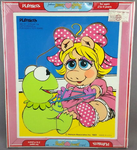 File:Playskool1983BabyKermitPiggyPlaying.jpg