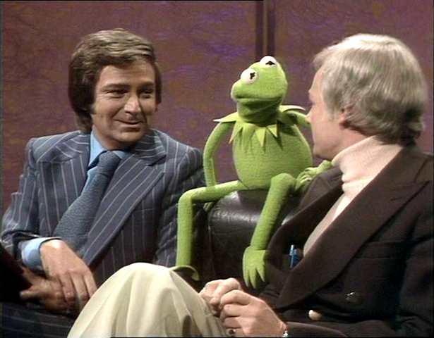 File:John Inman (1).png