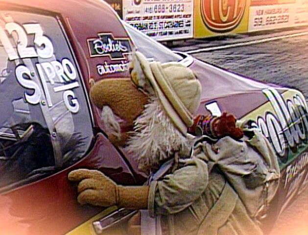 File:Matt dragrace.jpg
