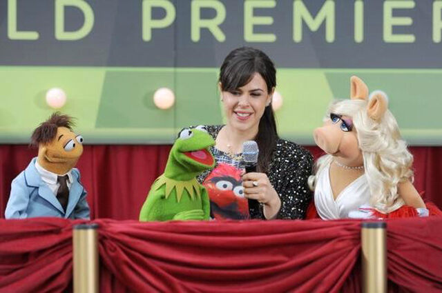 File:TheMuppets-WorldPremiere-ElCapitan-(2011-11-12)-15.jpg