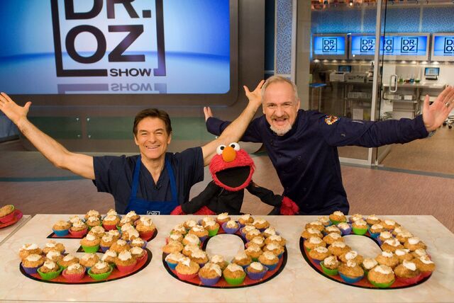File:DrOz-300thEpisode-(2011-03-30).jpg