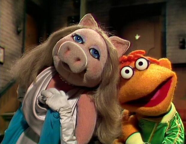 File:Scooterpiggy.jpg