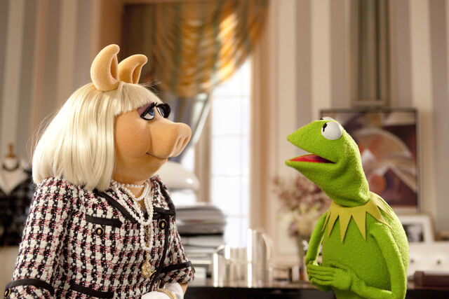 File:Themuppets2011still kerpiggy3.jpg