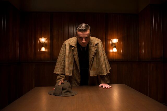 File:Study in sherlock 04.jpg