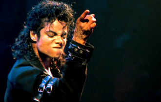 File:Michael-Jackson 330x210.jpg