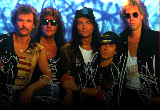 Fișier:Scorpions.jpg