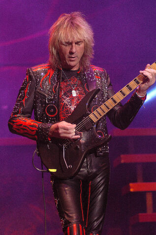 File:GlennTipton.jpg