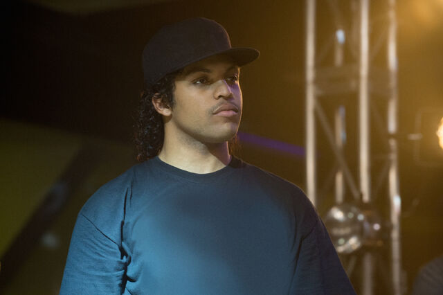 File:StraightOuttaCompton-still01.jpg