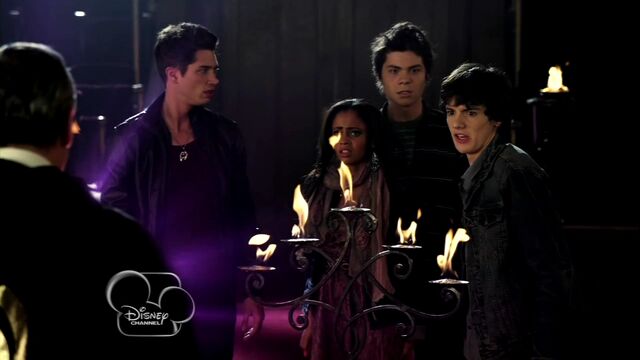 File:My.Babysitter s.A.Vampire.S02E13.The.Date.To.End.All.Dates.Part.2.720p.HDTV.h264-OOO.mkv 001266639.jpg