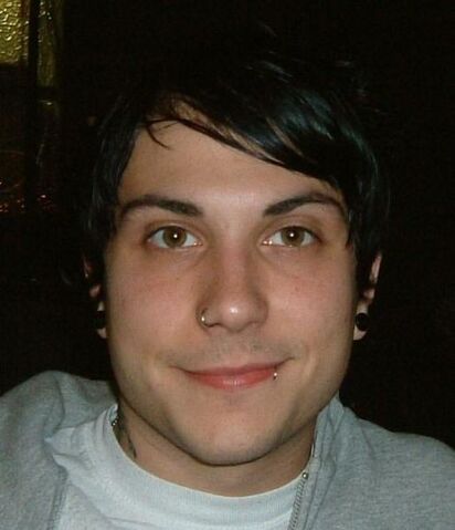 File:529137Frank Iero.jpg