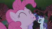 Pinkie Pie3 S01E02