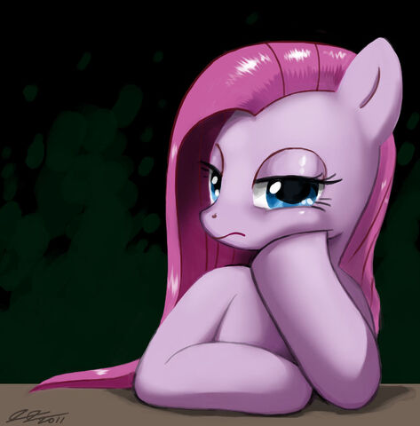 File:Notamusedpinkie pie.jpg
