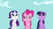 S02E16 PinkiePie feeling sick with neck twisted