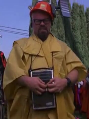 File:Radio man.jpg